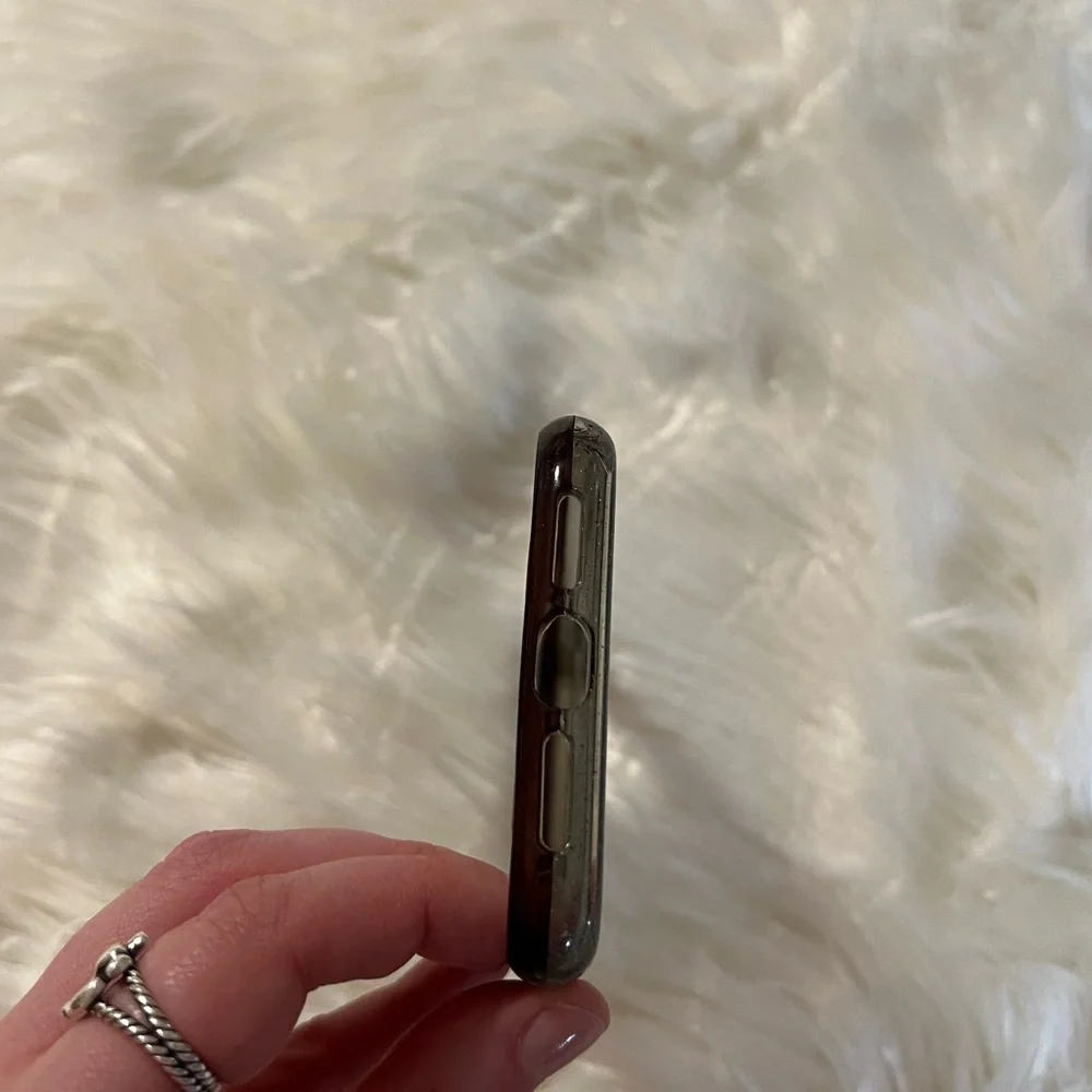 Iphone 11 pro lifeproof phone case sheer black with silver sparkles